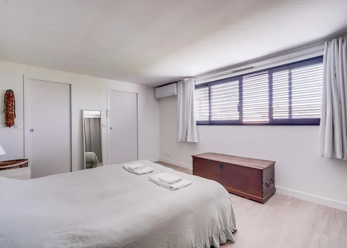 Spacious Family With Swimming Pool Hotel