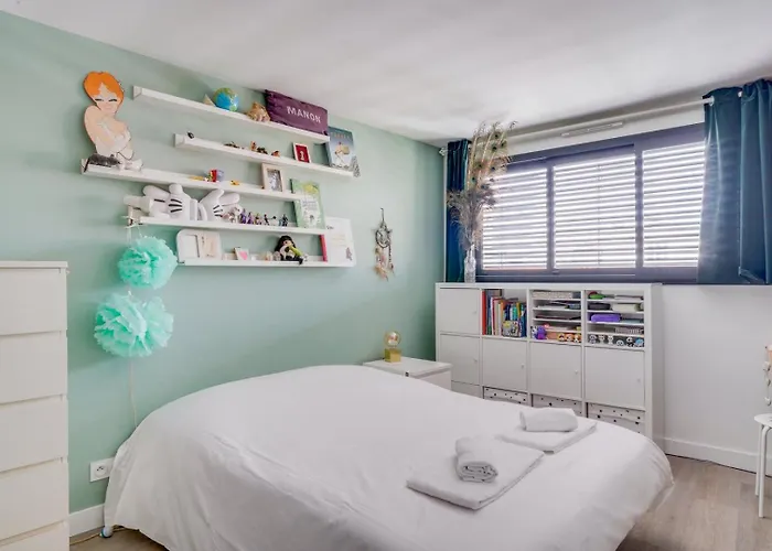 Spacious Family With Swimming Pool Hotel