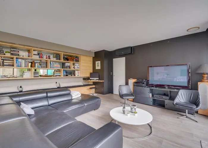 Spacious Family With Swimming Pool Bordeaux